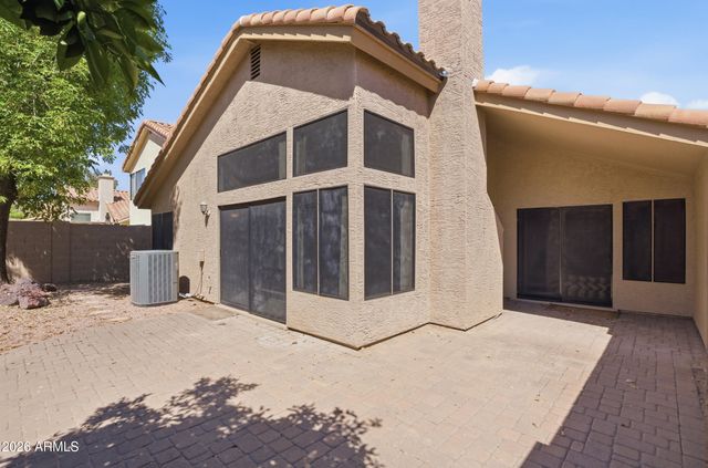 37 E GREENTREE Drive, Tempe, AZ 85284