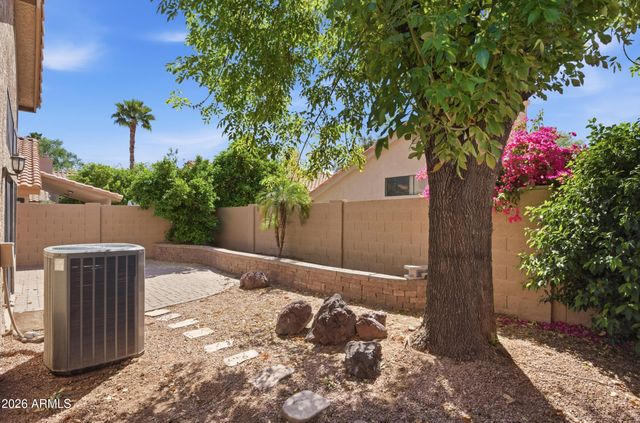 37 E GREENTREE Drive, Tempe, AZ 85284