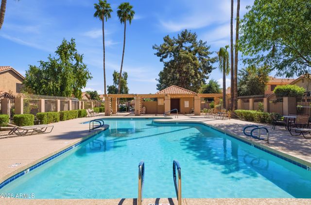 37 E GREENTREE Drive, Tempe, AZ 85284