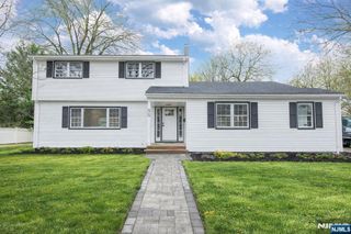 56 Manor Road, Harrington Park, NJ 07640