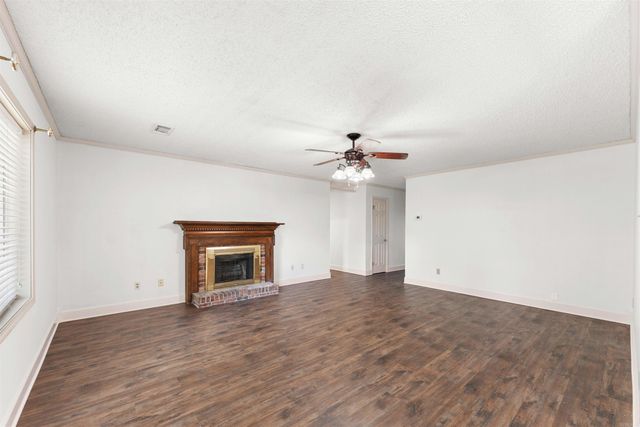 14 Carwin Drive, Benton, AR 72015