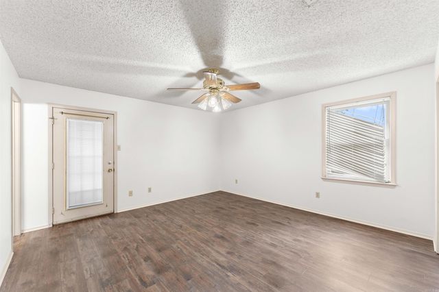 14 Carwin Drive, Benton, AR 72015