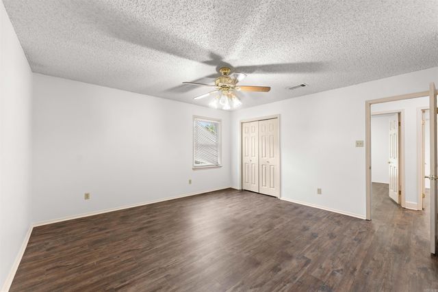 14 Carwin Drive, Benton, AR 72015