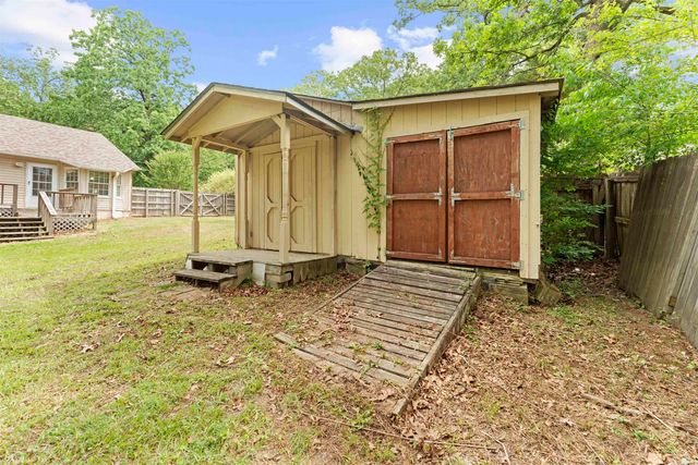 14 Carwin Drive, Benton, AR 72015