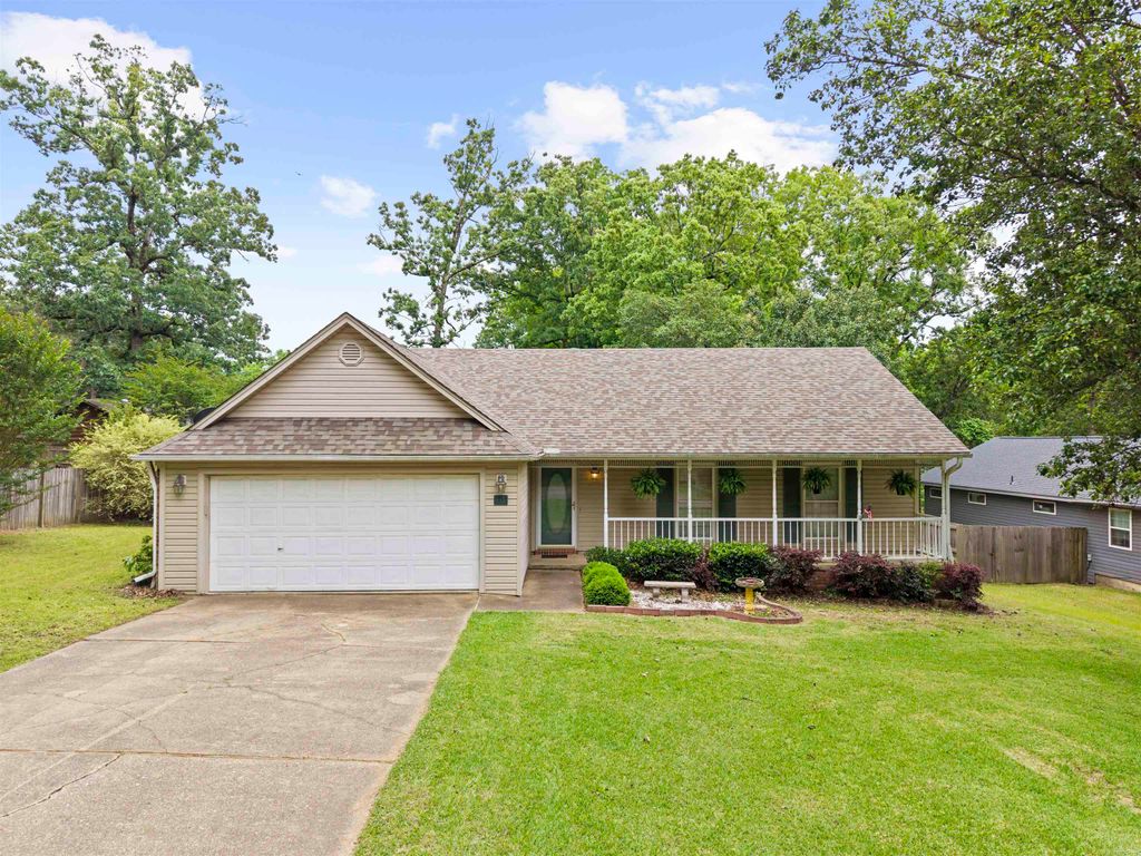 14 Carwin Drive, Benton, AR 72015