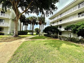 2621 Village Blvd 102, West Palm Beach, FL 33409