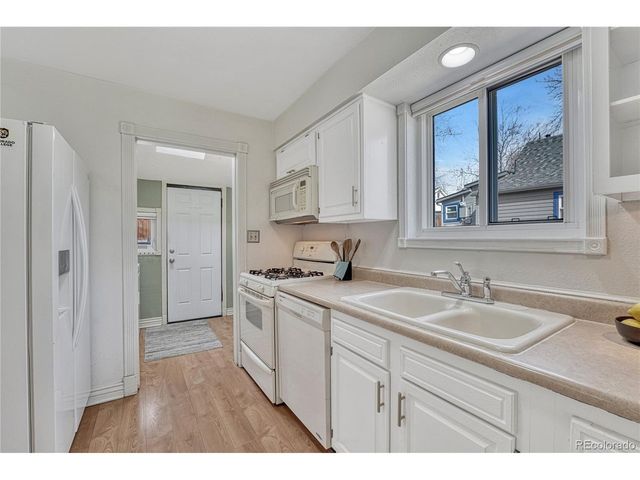 612 N Corona St, Colorado Springs, CO 80903