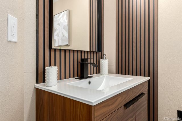 17053 E Tennessee Drive 104, Aurora, CO 80017