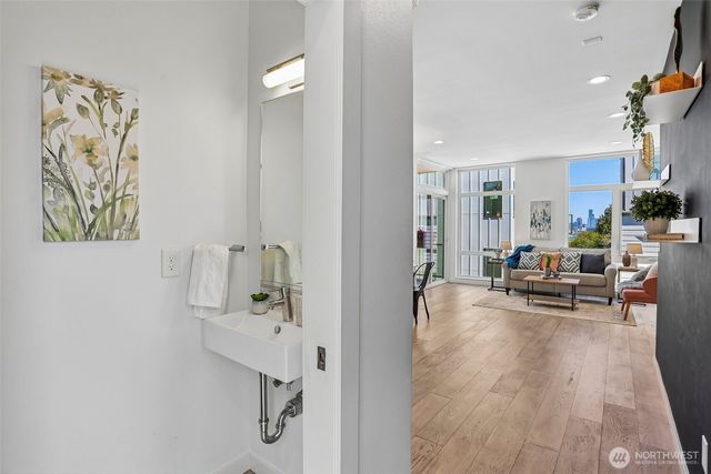 1926 Ferry Avenue SW, Seattle, WA 98116