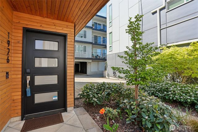 1926 Ferry Avenue SW, Seattle, WA 98116