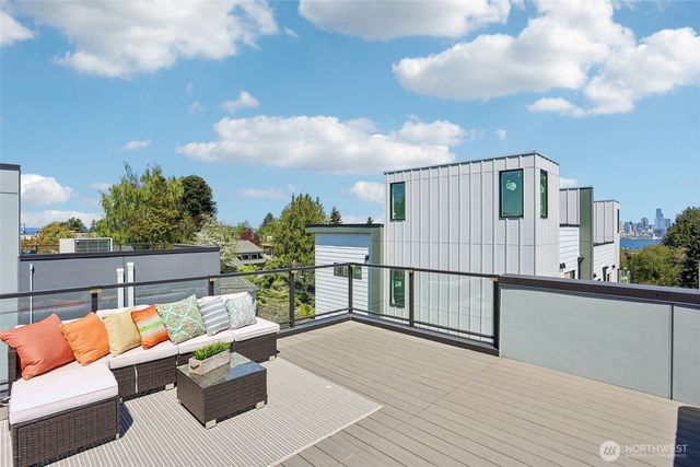 1926 Ferry Avenue SW, Seattle, WA 98116