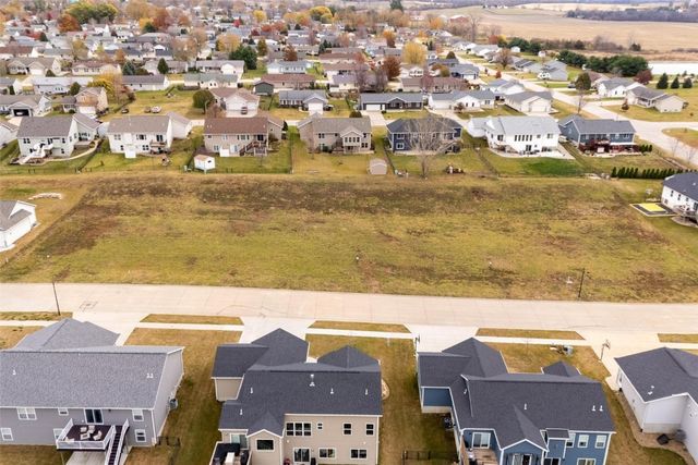 116 Shiloh Vista Avenue, Urbana, IA 52345