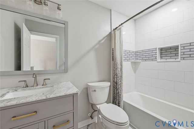 3507 Thornsett Dr, Chester, VA 23831