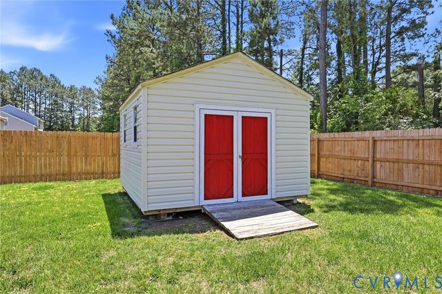 3507 Thornsett Dr, Chester, VA 23831