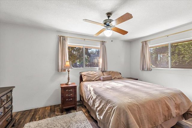 1410 Hillview Dr, Modesto, CA 95351