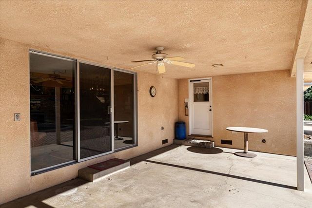 1410 Hillview Dr, Modesto, CA 95351