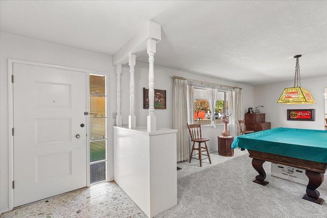 1410 Hillview Dr, Modesto, CA 95351