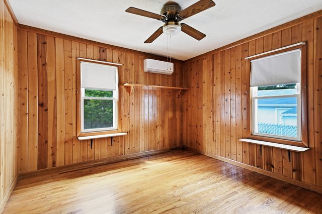 64 Stewart St, Chicopee, MA 01020