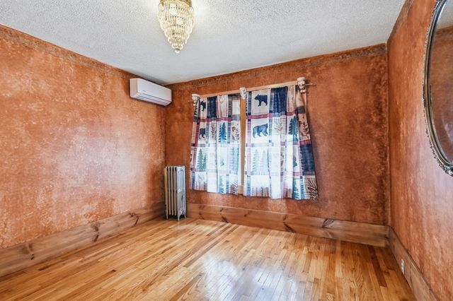 64 Stewart St, Chicopee, MA 01020