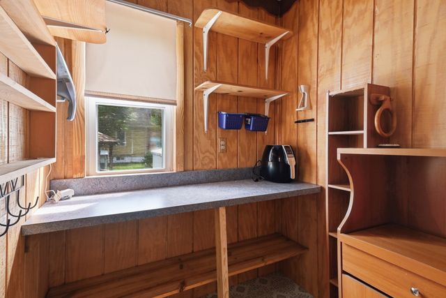 64 Stewart St, Chicopee, MA 01020