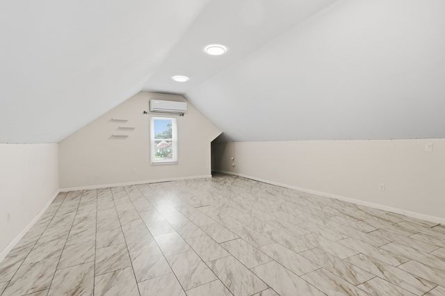 64 Stewart St, Chicopee, MA 01020