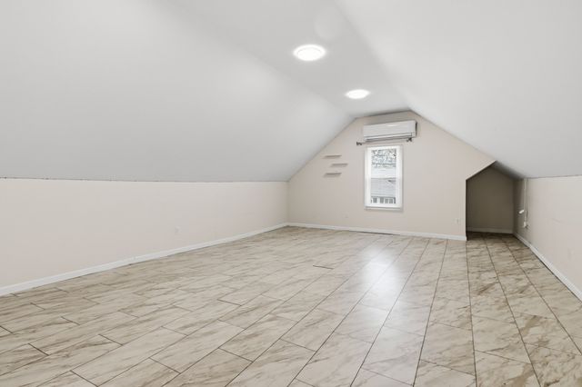 64 Stewart St, Chicopee, MA 01020