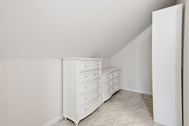 64 Stewart St, Chicopee, MA 01020
