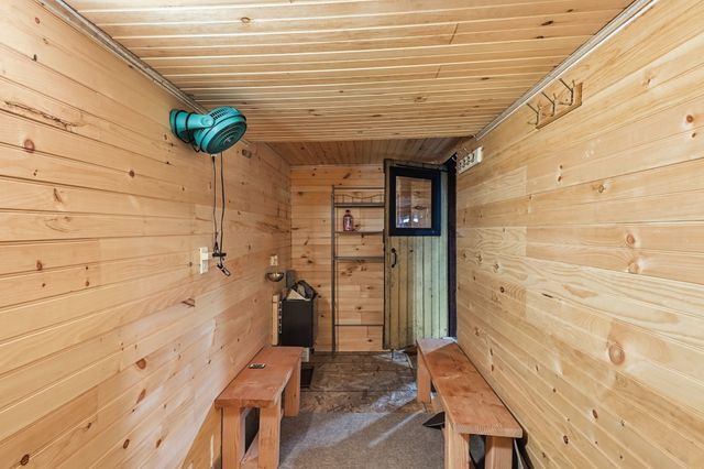64 Stewart St, Chicopee, MA 01020