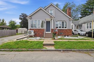 64 Stewart St, Chicopee, MA 01020