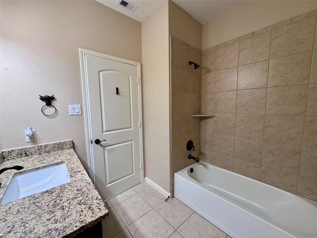 21323 Echo Manor Drive, Hockley, TX 77447