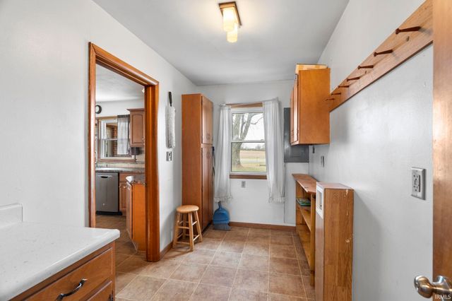 5894 N SR 25, Logansport, IN 46947