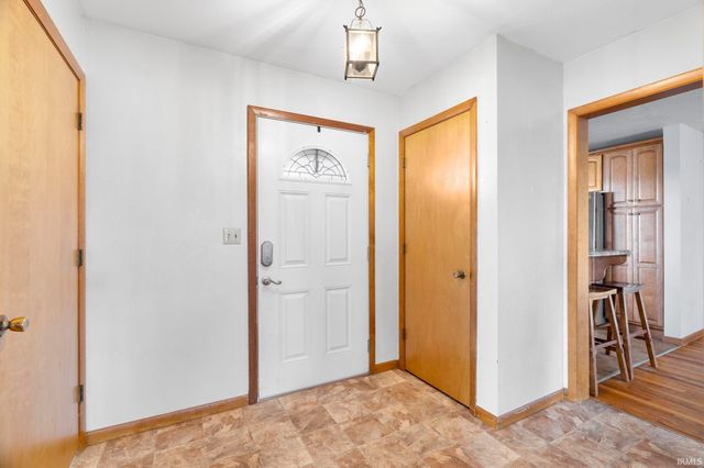 5894 N SR 25, Logansport, IN 46947