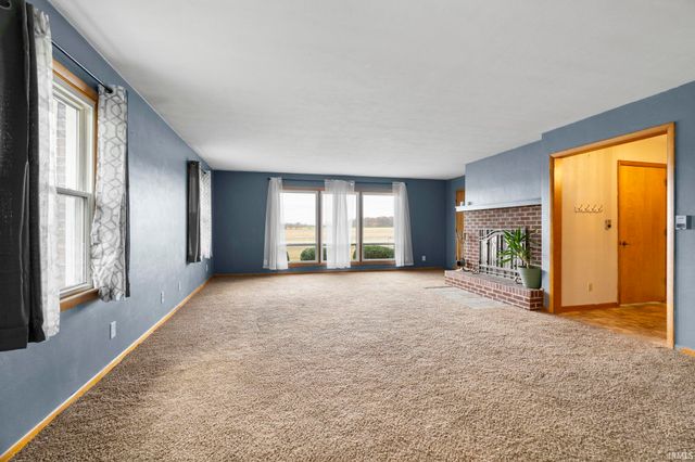 5894 N SR 25, Logansport, IN 46947