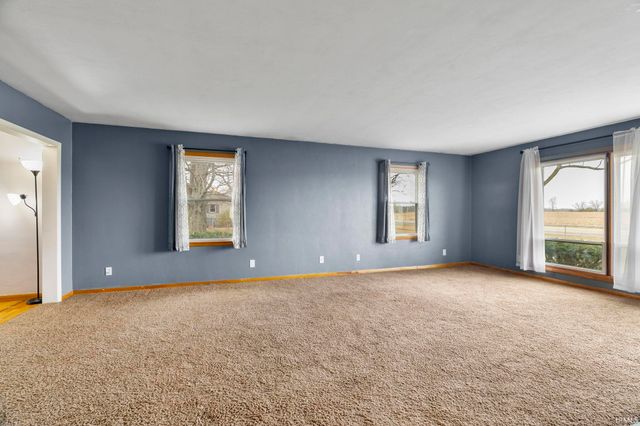 5894 N SR 25, Logansport, IN 46947