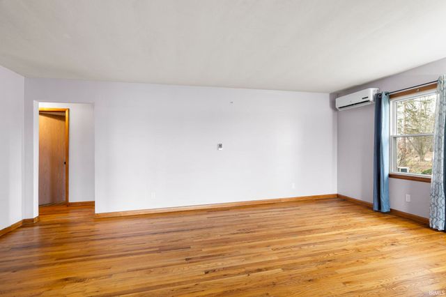 5894 N SR 25, Logansport, IN 46947