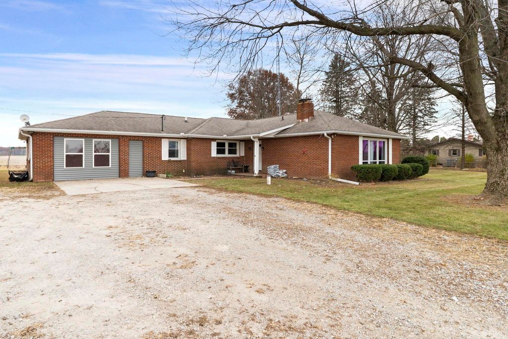 5894 N SR 25, Logansport, IN 46947