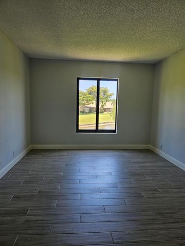 811 Sky Pine Way F2, Greenacres, FL 33415