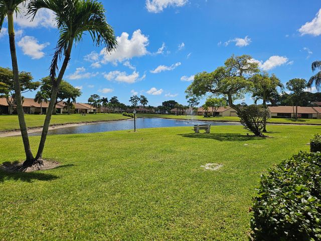 811 Sky Pine Way F2, Greenacres, FL 33415