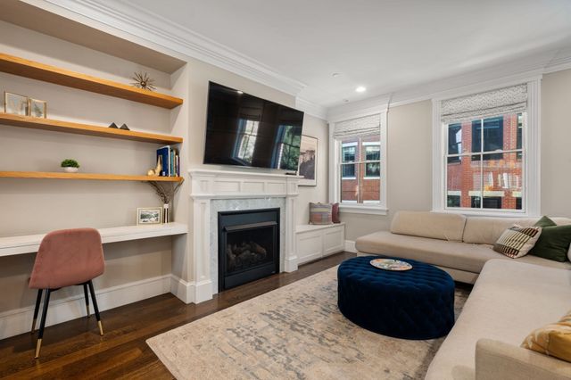 14 Lawnwood Place, Boston, MA 02129