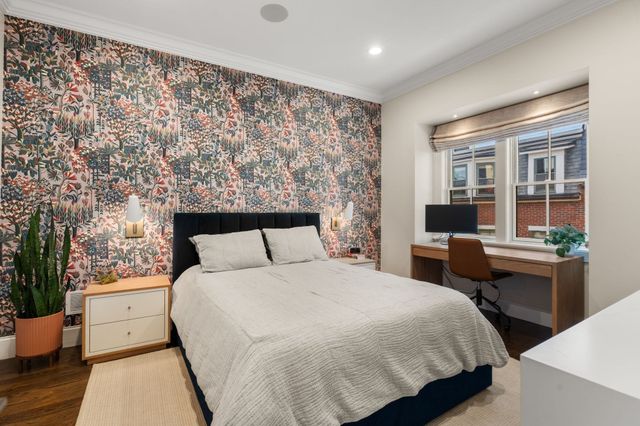 14 Lawnwood Place, Boston, MA 02129