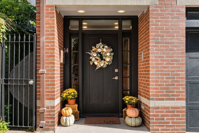 14 Lawnwood Place, Boston, MA 02129