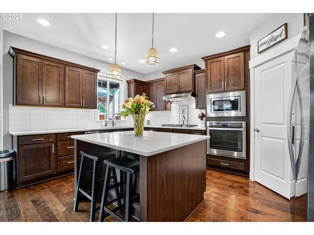 3968 Nw 3RD Ave, Hillsboro, OR 97124