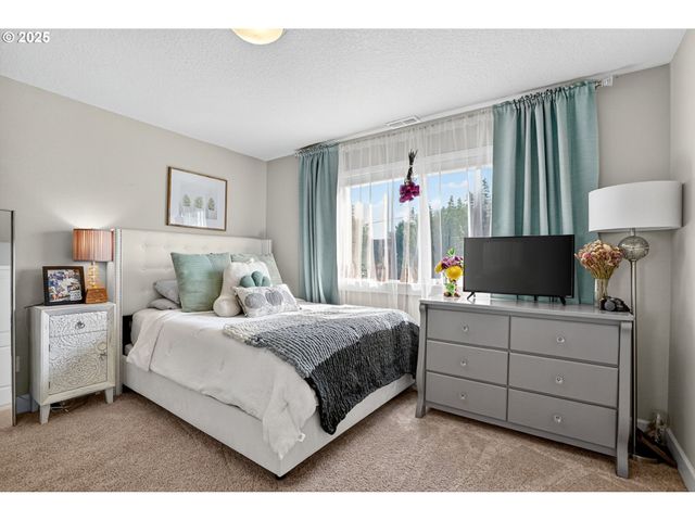 3968 Nw 3RD Ave, Hillsboro, OR 97124