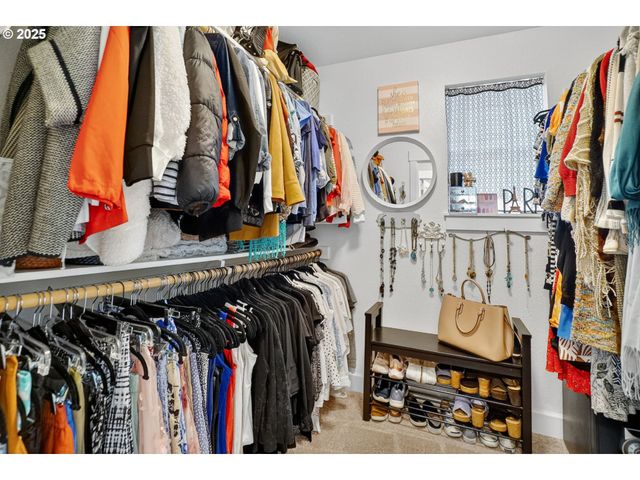 3968 Nw 3RD Ave, Hillsboro, OR 97124