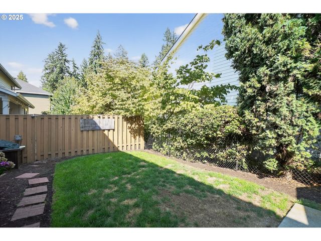 3968 Nw 3RD Ave, Hillsboro, OR 97124