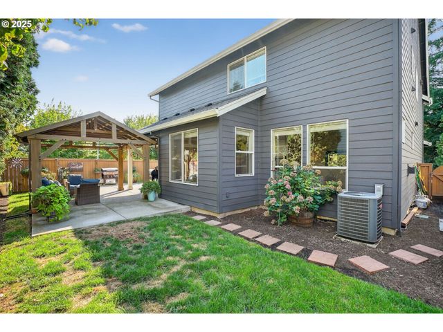 3968 Nw 3RD Ave, Hillsboro, OR 97124