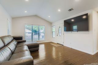 969 N Liberty, New Braunfels, TX 78130