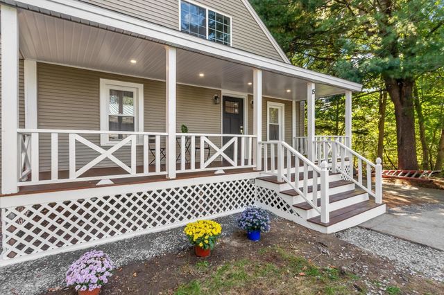15 Arcadia St, Grafton, MA 01560