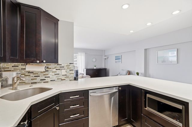 95 N Birch Road 606, Fort Lauderdale, FL 33304