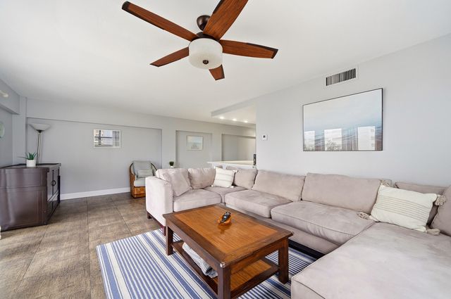 95 N Birch Road 606, Fort Lauderdale, FL 33304